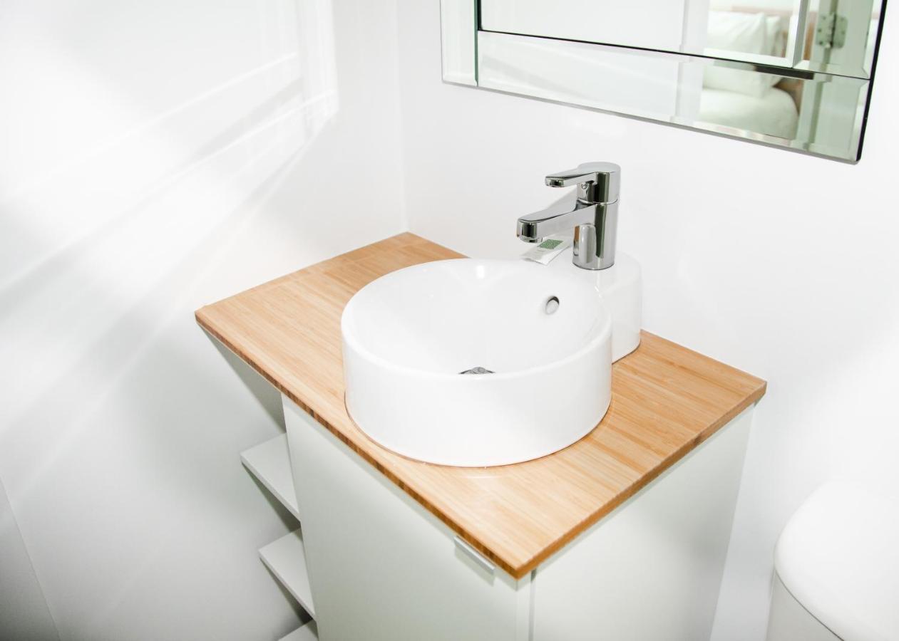 Naramata Courtyard Suites מראה חיצוני תמונה