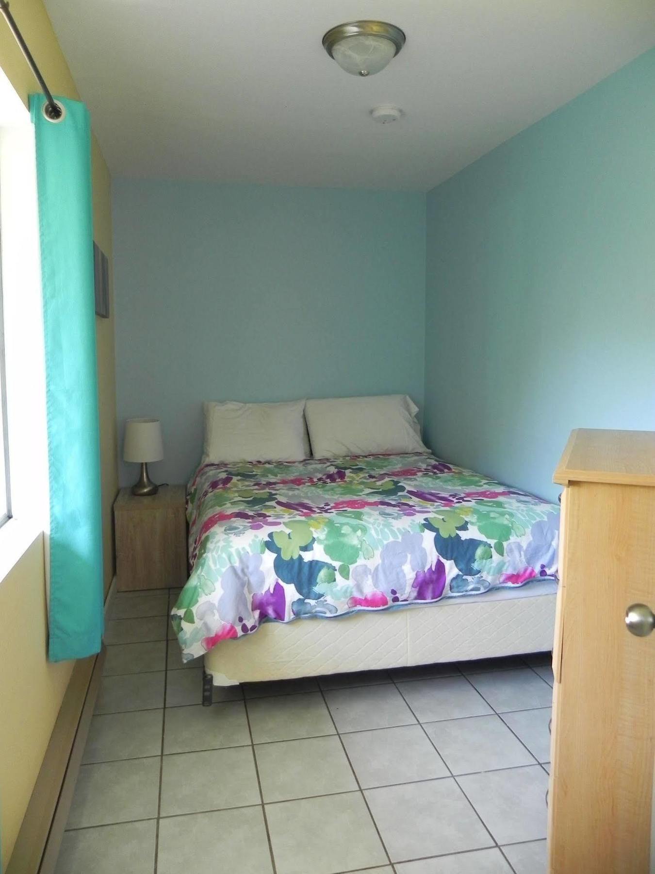 Naramata Courtyard Suites מראה חיצוני תמונה